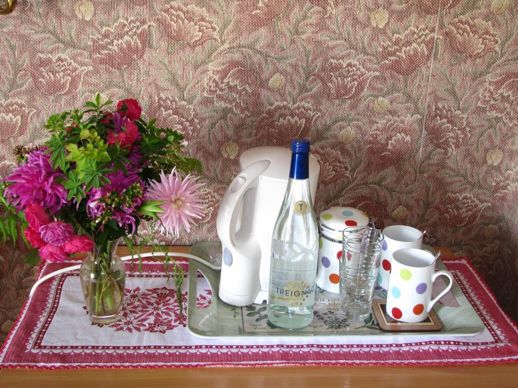 TreignacChambre D'Hotes Des Monedieres住宿加早餐旅馆 外观 照片